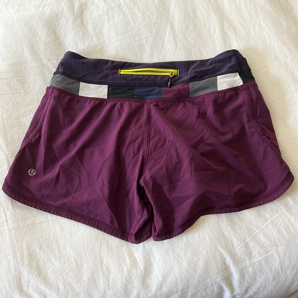 Lululemon Groovy Run Short Plum Size 6 - image 4